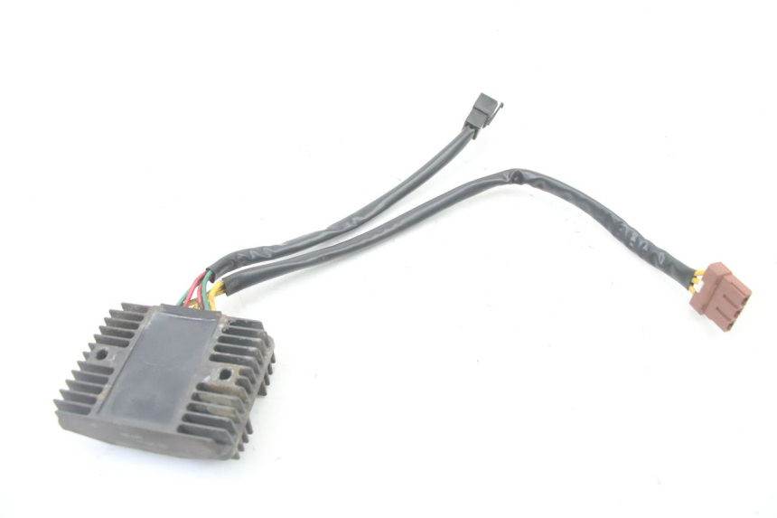 photo de REGULADOR DE CARGA PEUGEOT CITYSTAR 125 (2011 - 2017) - Otra perspectiva