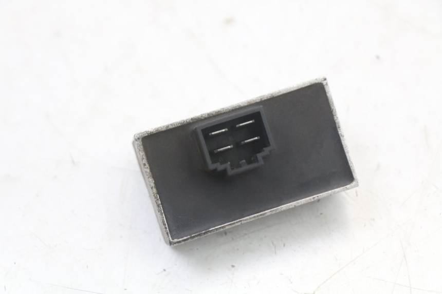 photo de REGULADOR PEUGEOT DJANGO 125 (2014 - 2017) - Zoom estado de uso