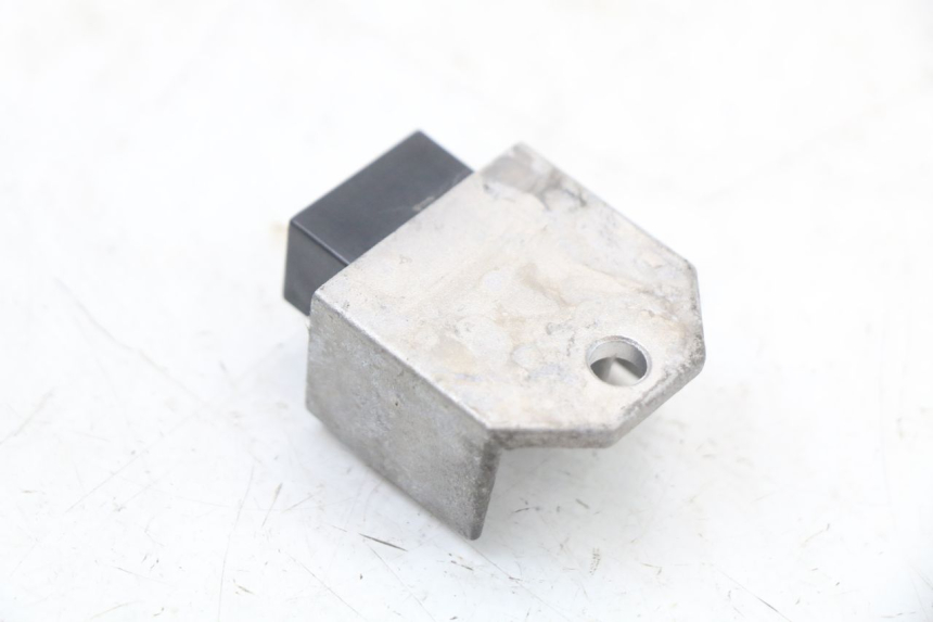 photo de REGULADOR DE CARGA PEUGEOT ELYSTAR 50 (2002 - 2014) - Detalle de la pieza