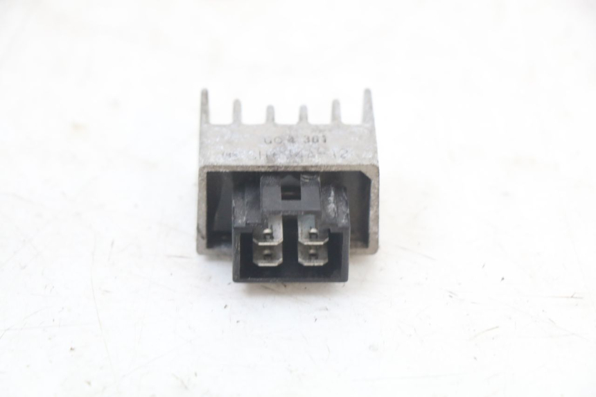 photo de REGULADOR DE CARGA PEUGEOT ELYSTAR 50 (2002 - 2014) - Zoom estado de uso