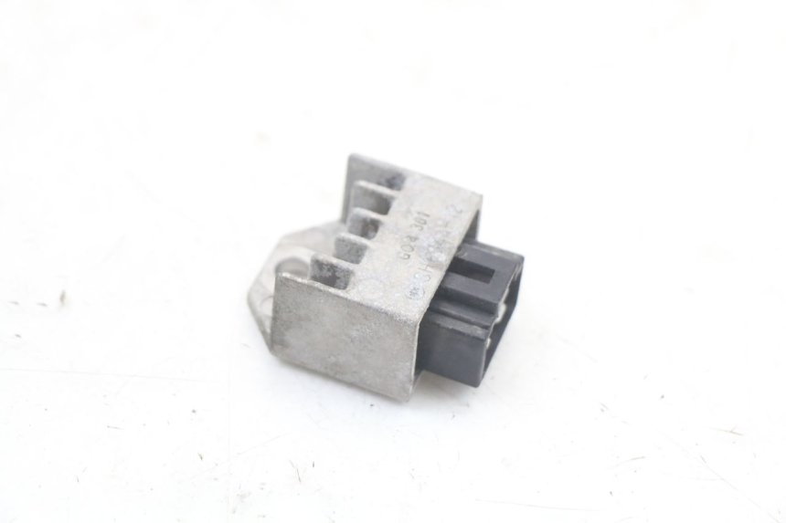 photo de REGULADOR DE CARGA PEUGEOT ELYSTAR 50 (2002 - 2014) - Otra perspectiva