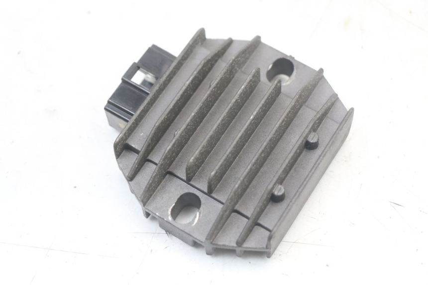 photo de REGULADOR PIAGGIO BEVERLY 125 (1998 - 2005) - Detalle de la pieza