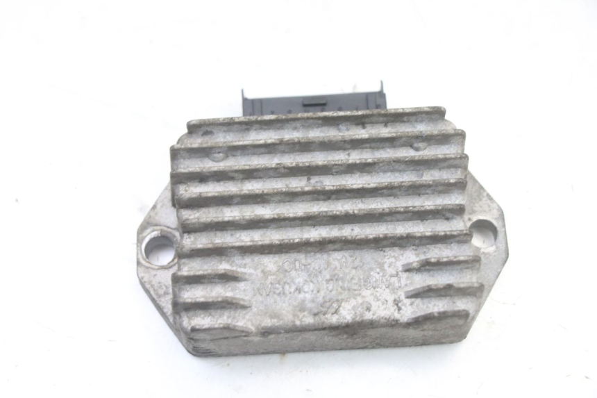 photo de REGULADOR DE CARGA PIAGGIO VESPA S 2T 50 (2007 - 2014) - Detalle de la pieza