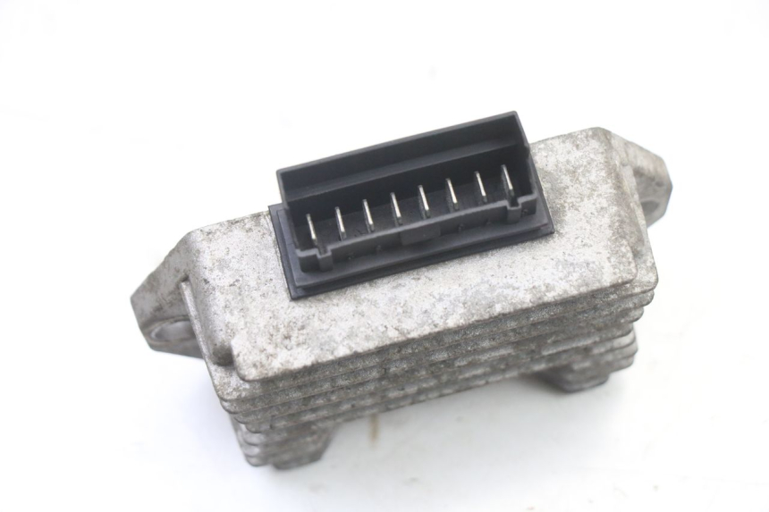 photo de REGULADOR DE CARGA PIAGGIO VESPA S 2T 50 (2007 - 2014) - Zoom estado de uso