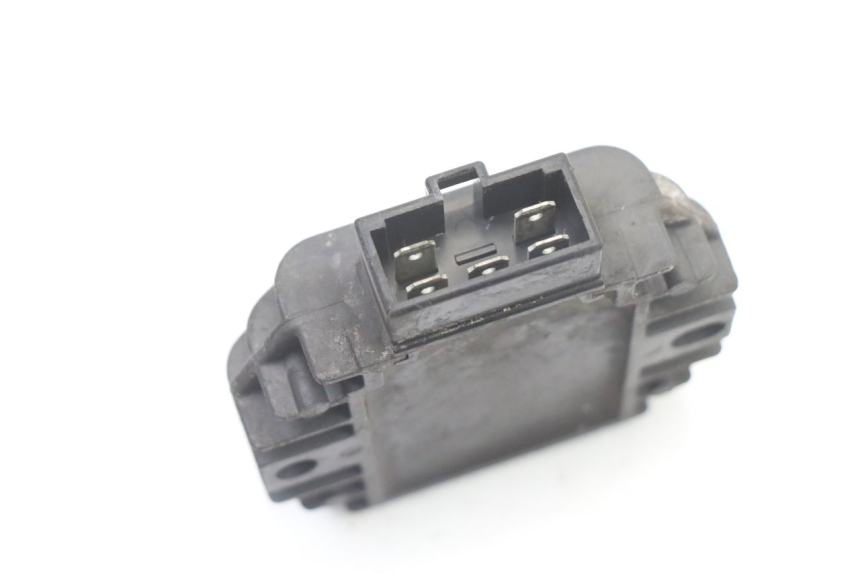 photo de REGULADOR DE CARGA PIAGGIO X8 125 (2004 - 2007) - Zoom estado de uso