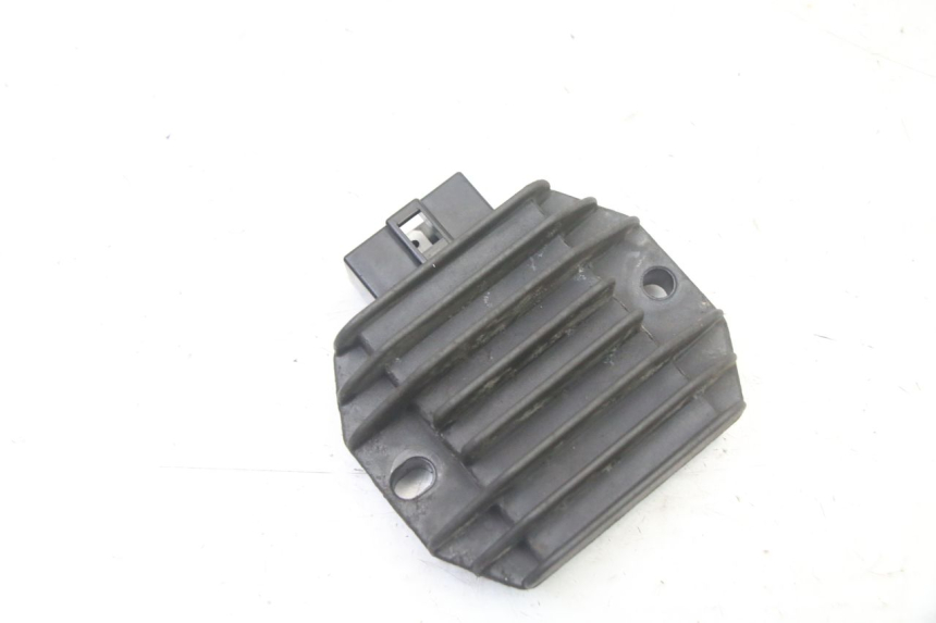 photo de REGULADOR DE CARGA PIAGGIO X8 125 (2004 - 2007) - Vista principal