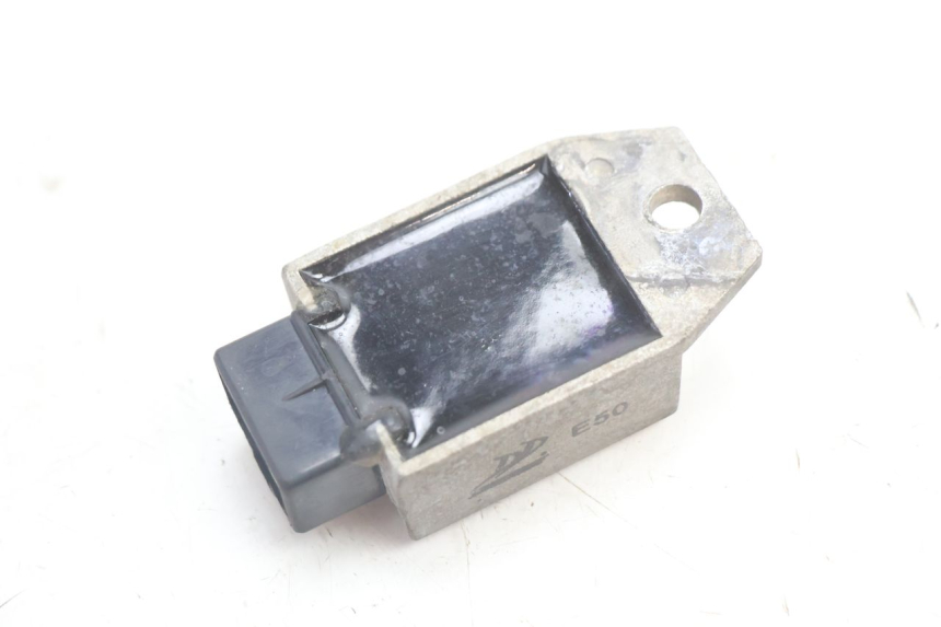 photo de REGULADOR RAZZO QTR 50 (2011 - 2018) - Otra perspectiva