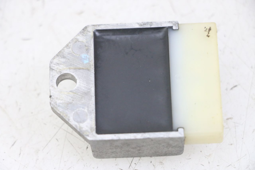 photo de REGULADOR APRILIA RALLY AC 50 (1995 - 2004) - Zoom estado de uso