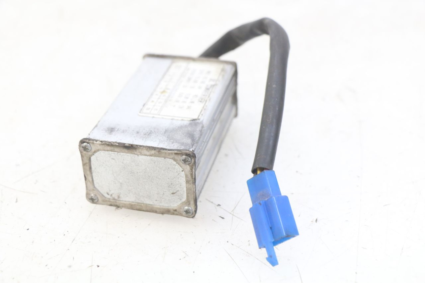 photo de REGULADOR DE CARGA RED ELECTRIC RED E PRO 1 (2017 - 2019) - Detalle de la pieza