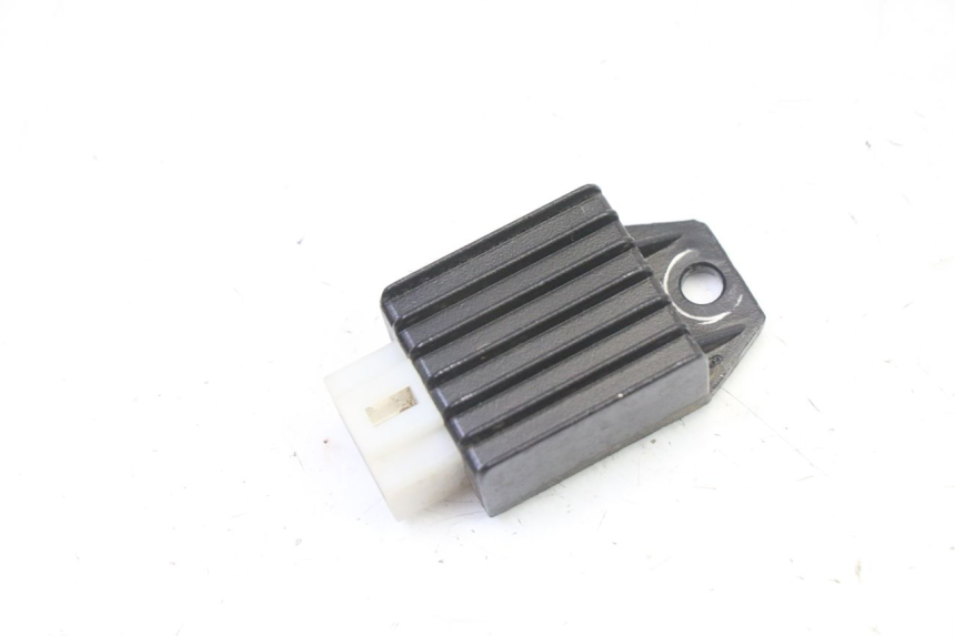 photo de REGULADOR DE CARGA APOLLO RFZ 150 - Vista principal