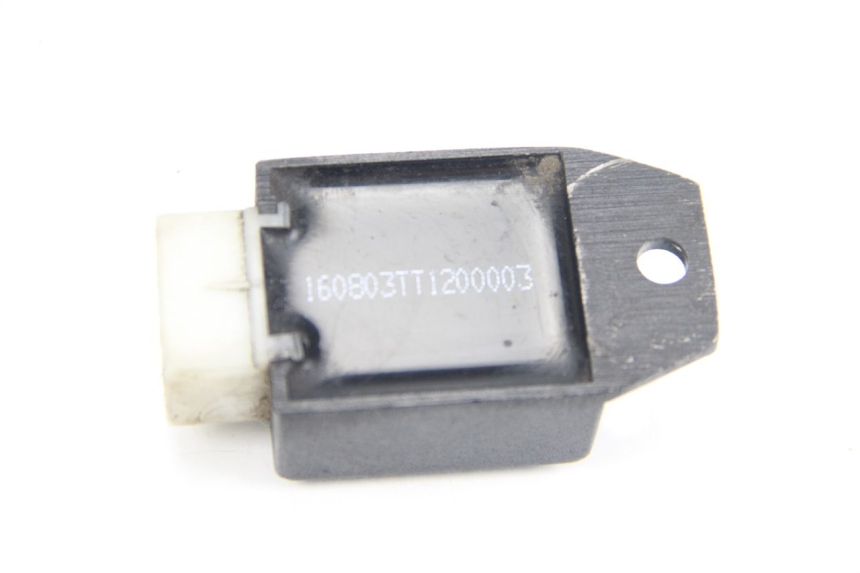 photo de REGULADOR TNT MOTOR ROMA 10' 2T 50 (2011 - 2018) - Zoom estado de uso