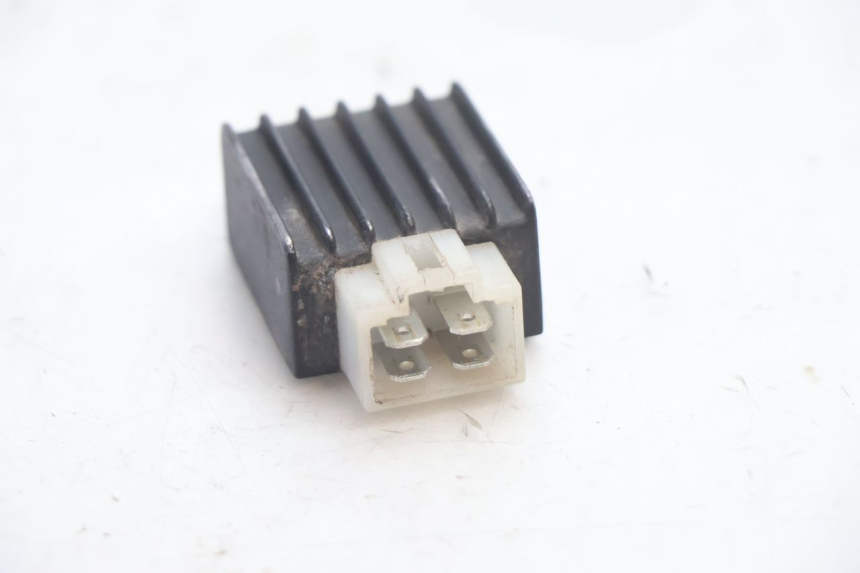 photo de REGULADOR TNT MOTOR ROMA 10' 2T 50 (2011 - 2018) - Zoom estado de uso
