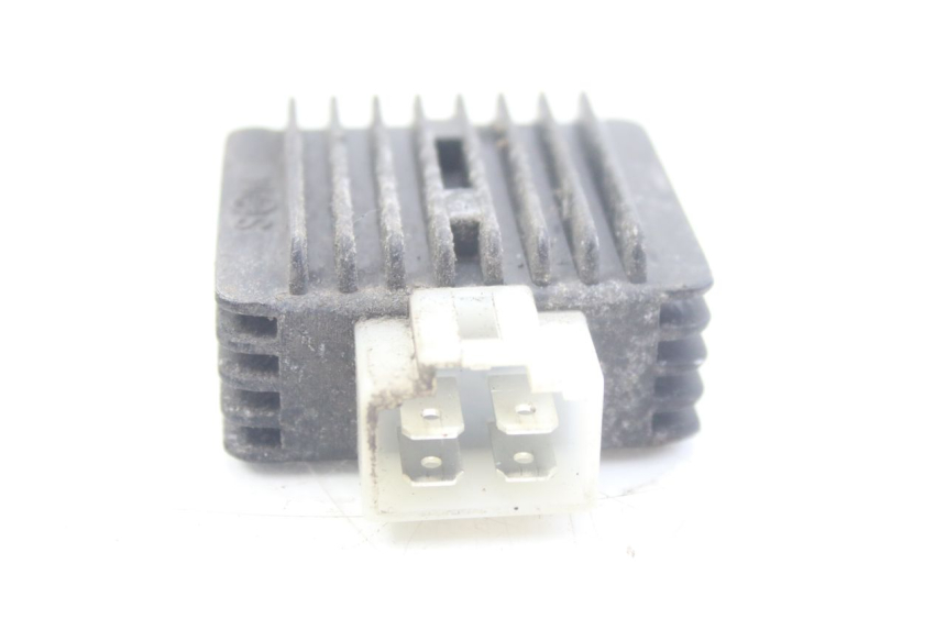 photo de REGULADOR DE CARGA TNT MOTOR ROMA 10' 4T 50 (2019 - 2022) - Detalle de la pieza