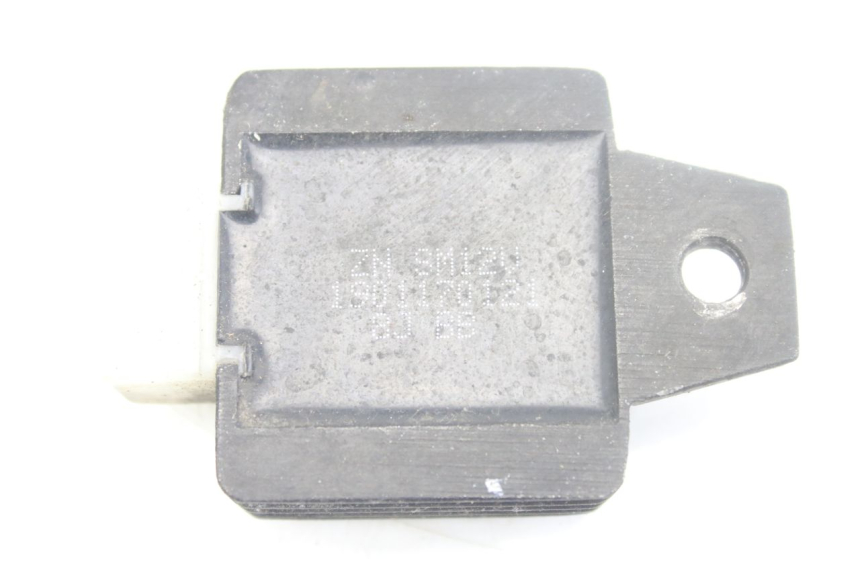 photo de REGULADOR DE CARGA TNT MOTOR ROMA 10' 4T 50 (2019 - 2022) - Zoom estado de uso