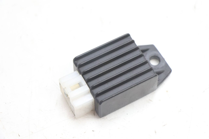 photo de REGULADOR TNT MOTOR ROMA 12' 2T 50 (2007 - 2018) - Vista principal