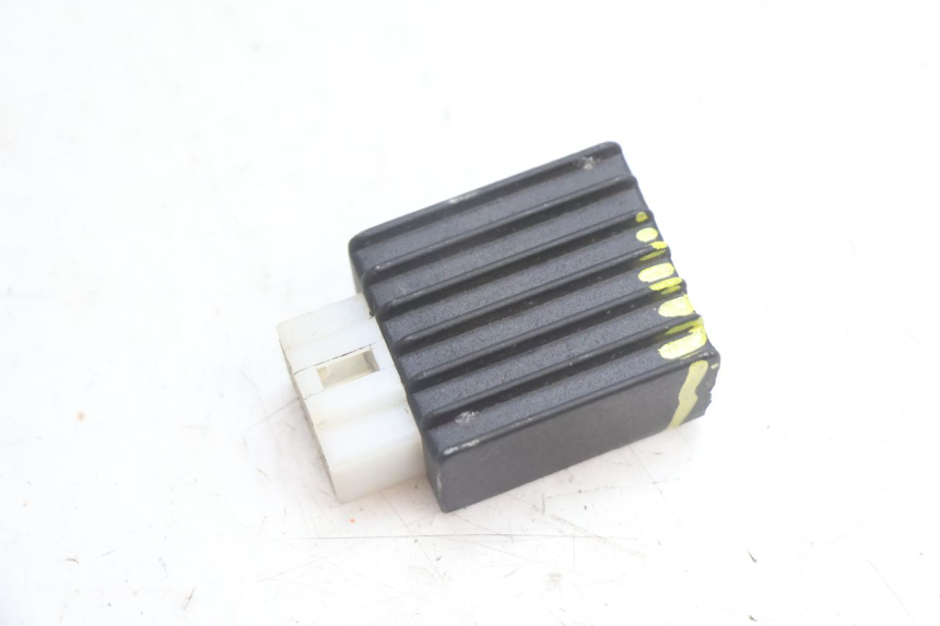 photo de REGULADOR TNT MOTOR ROMA 12' 2T 50 (2007 - 2018) - Vista principal