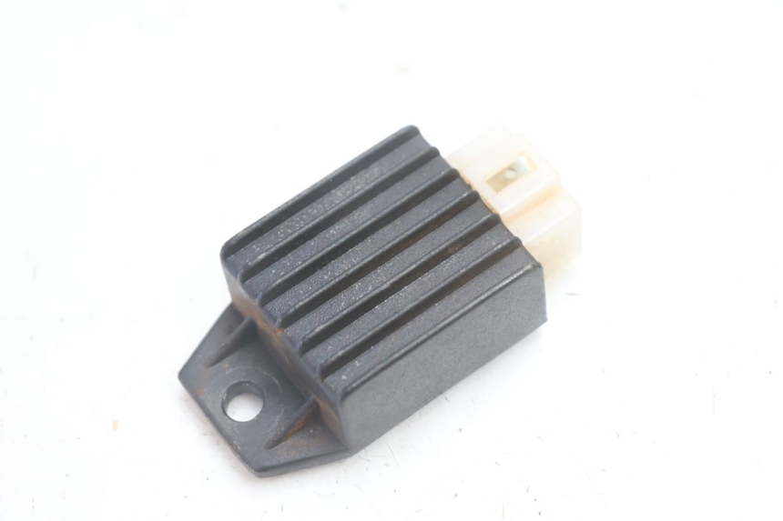 photo de REGULADOR TNT MOTOR ROMA 12' 2T 50 (2007 - 2018) - Detalle de la pieza