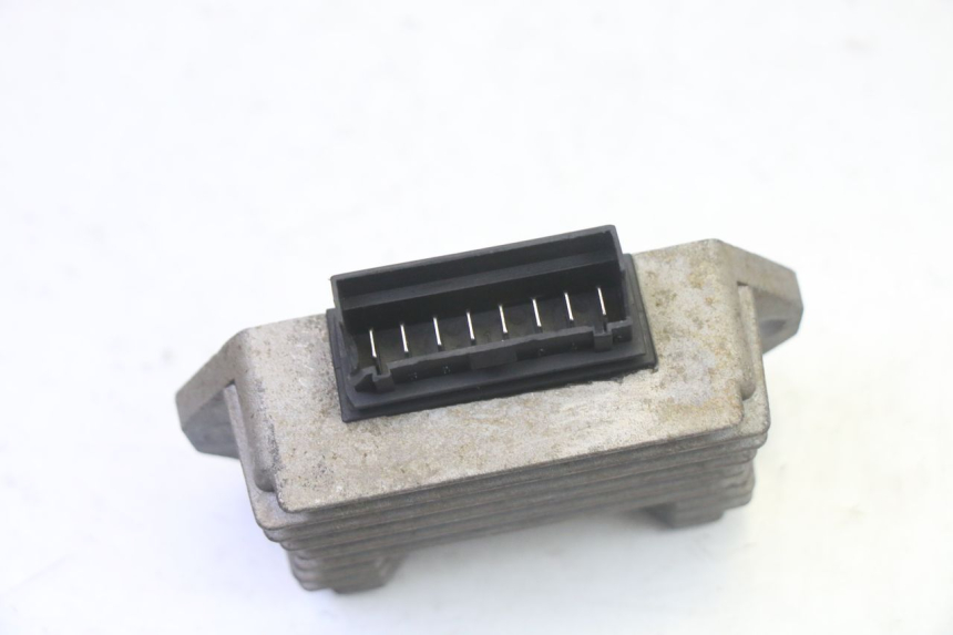 photo de REGULADOR DE CARGA GILERA RUNNER SP 50 (2009 - 2017) - Zoom estado de uso