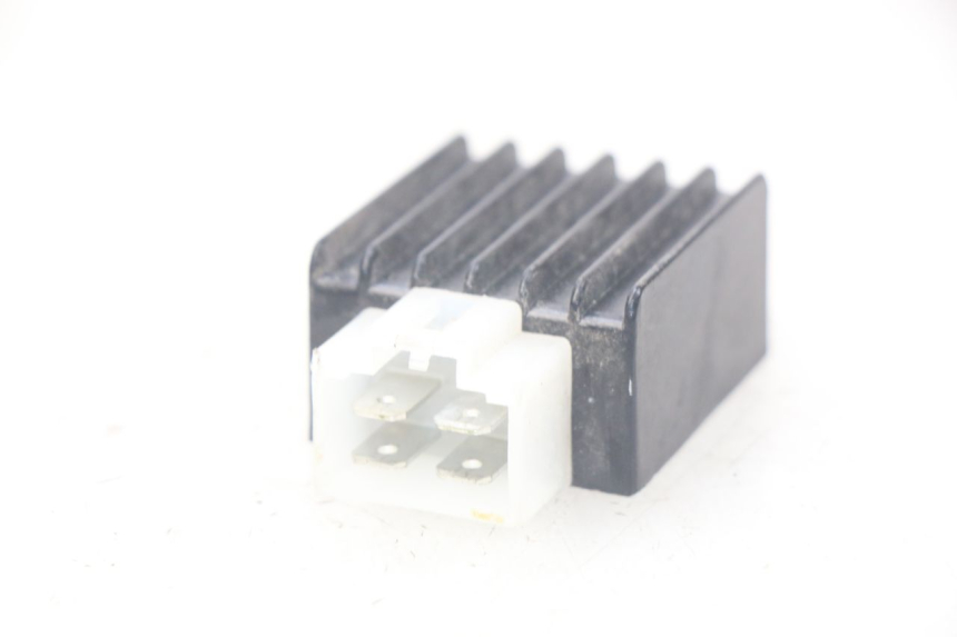 photo de REGULADOR DE CARGA APOLLO RXF 125 - Detalle de la pieza