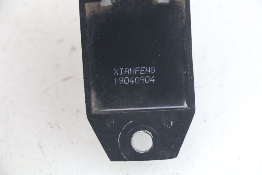 photo de REGULADOR DE CARGA APOLLO RXF 125 - Otra perspectiva