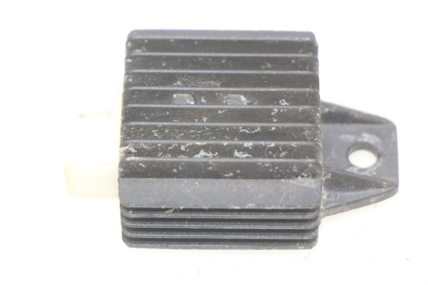 photo de REGULADOR DE CARGA KEEWAY RY6 2T 50 (2011 - 2019) - Vista principal