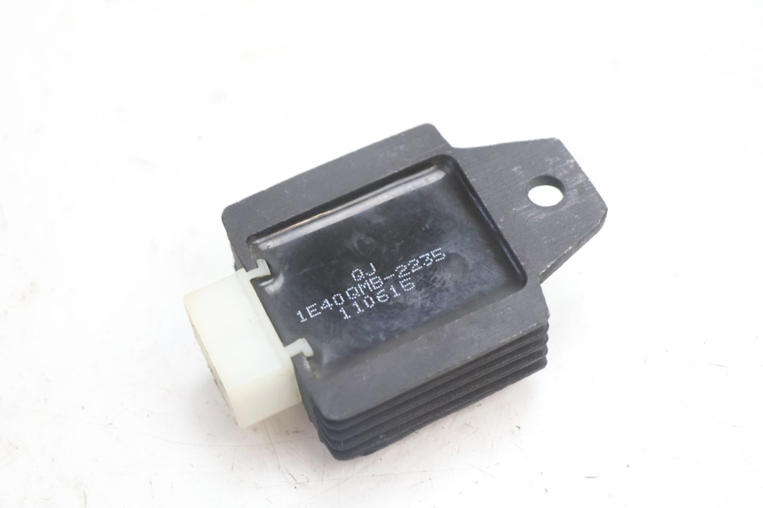 photo de REGULADOR DE CARGA KEEWAY RY6 2T 50 (2011 - 2019) - Zoom estado de uso