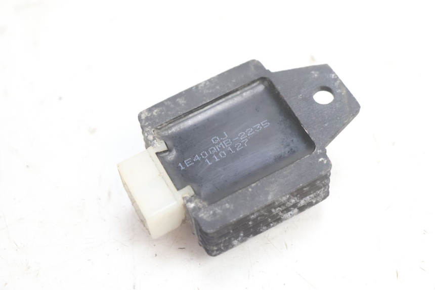 photo de REGULADOR DE CARGA KEEWAY RY6 2T 50 (2011 - 2019) - Otra perspectiva