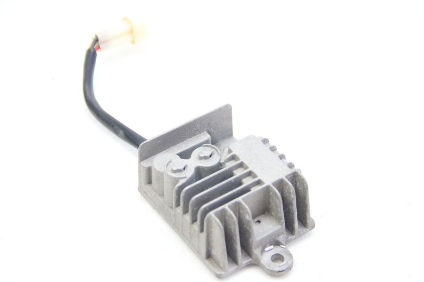 photo de REGULADOR DE CARGA LVNENG S5 1 (2019 - 2023) - Detalle de la pieza