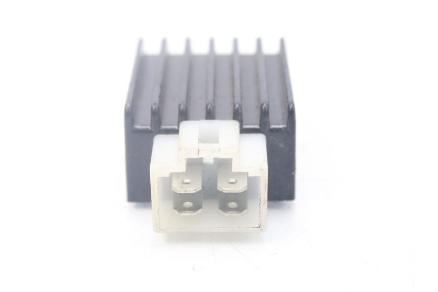 photo de REGULADOR DE CARGA JM MOTORS SANTANA 50 (2014 - 2023) - Otra perspectiva