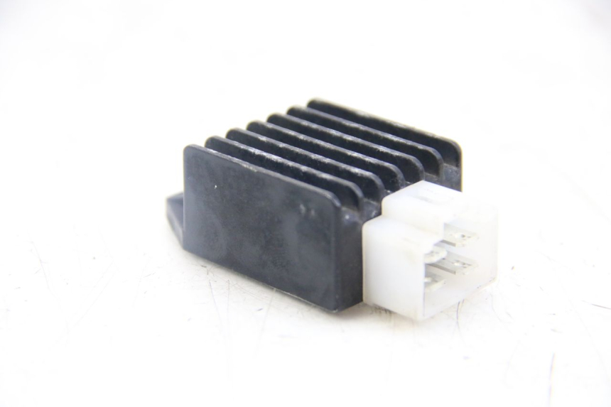 photo de REGULADOR DE CARGA JM MOTORS SANTANA 50 (2014 - 2023) - Vista principal