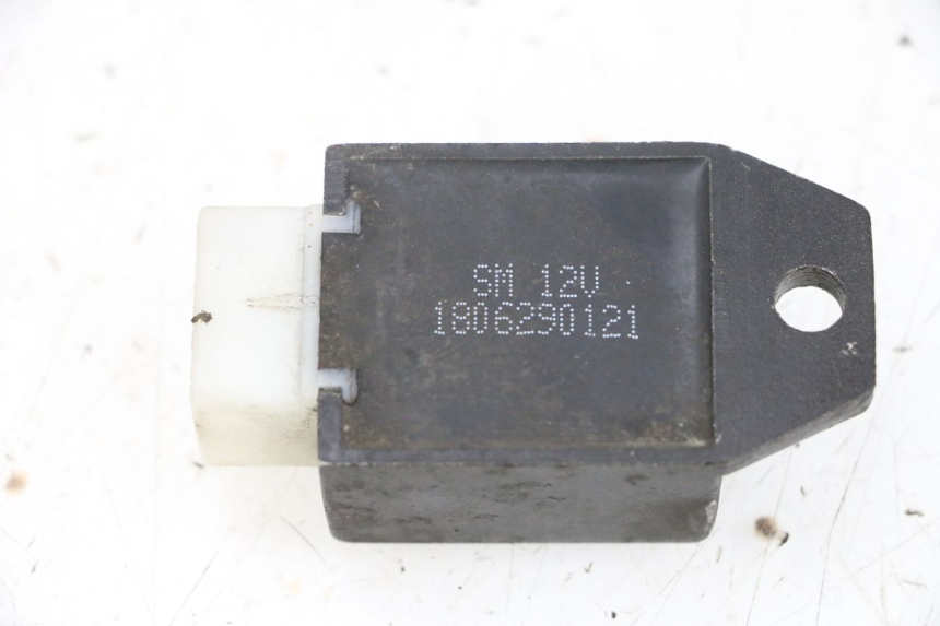 photo de REGULADOR DE CARGA JM MOTORS SANTANA 50 (2014 - 2023) - Detalle de la pieza