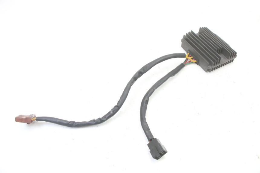 photo de REGULADOR DE CARGA PEUGEOT SATELIS COMPRESSOR K15 125 (2006 - 2009) - Zoom estado de uso