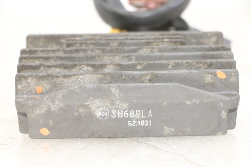 photo de REGULADOR PEUGEOT SATELIS 125 (2013 - 2018) - Detalle de la pieza