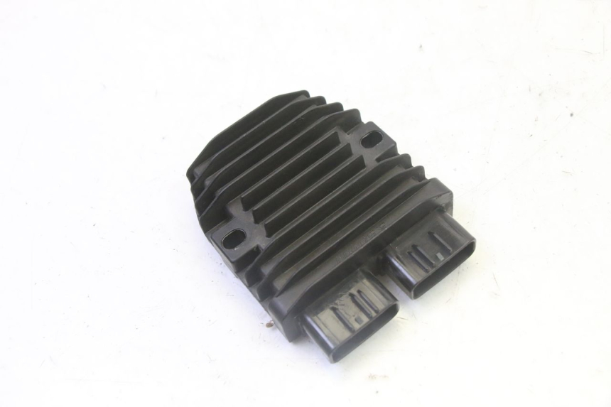 photo de REGULADOR PEUGEOT SATELIS 125 (2013 - 2018) - Detalle de la pieza