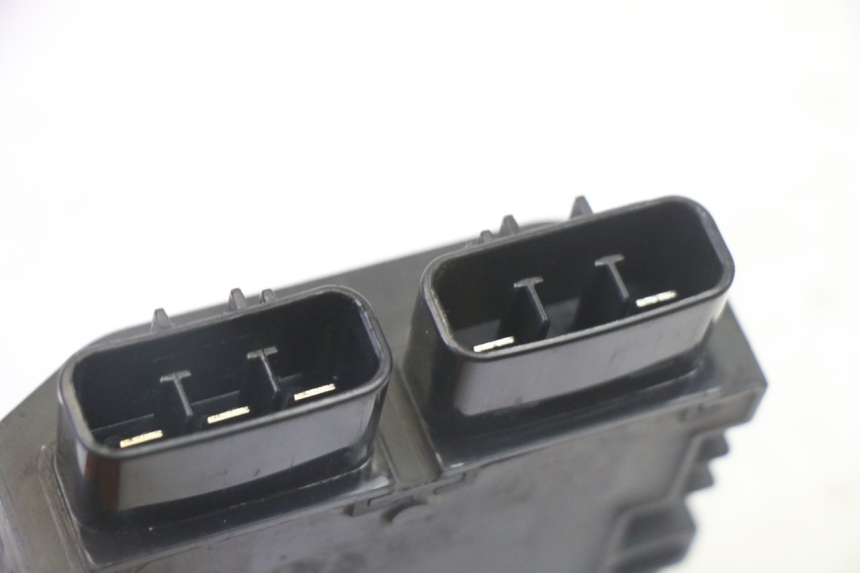 photo de REGULADOR PEUGEOT SATELIS 125 (2013 - 2018) - Zoom estado de uso