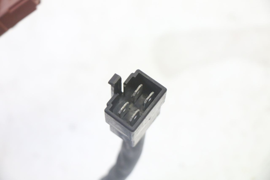 photo de REGULADOR DE CARGA PEUGEOT SATELIS 125 (2010 - 2012) - Zoom estado de uso