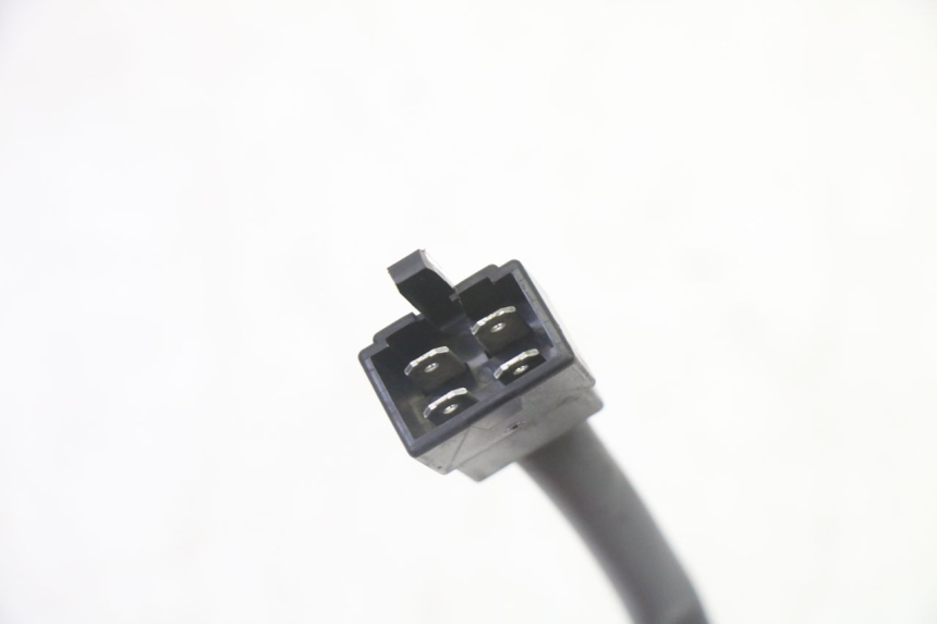 photo de REGULADOR DE CARGA PEUGEOT SATELIS 125 (2006 - 2009) - Detalles de los puntos de fijación