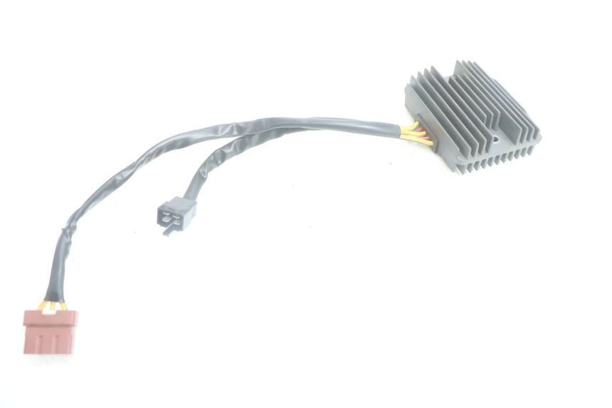 photo de REGULADOR DE CARGA PEUGEOT SATELIS 125 (2006 - 2009) - Zoom estado de uso