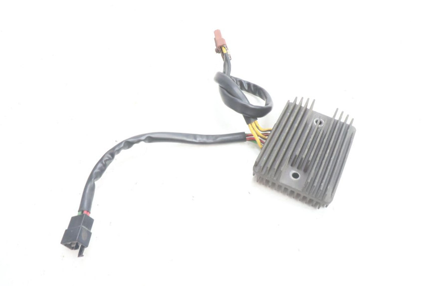 photo de REGULADOR DE CARGA PEUGEOT SATELIS 125 (2006 - 2009) - Detalle de la pieza