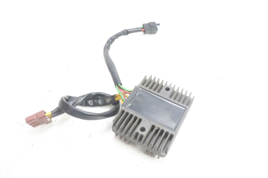 photo de REGULADOR DE CARGA PEUGEOT SATELIS 125 (2006 - 2009) - Otra perspectiva