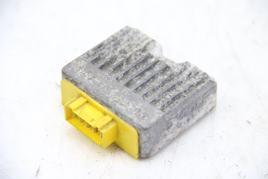 photo de REGULADOR DE CARGA APRILIA SCARABEO 4T 50 (2009 - 2017) - Vista principal