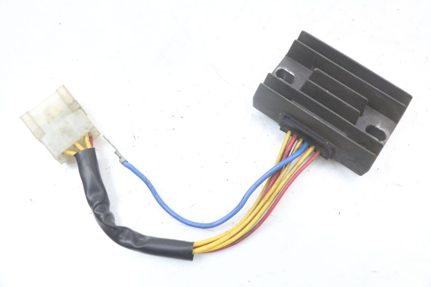 photo de REGULADOR APRILIA SCARABEO GT 125 (1999 - 2007) - Detalle de la pieza