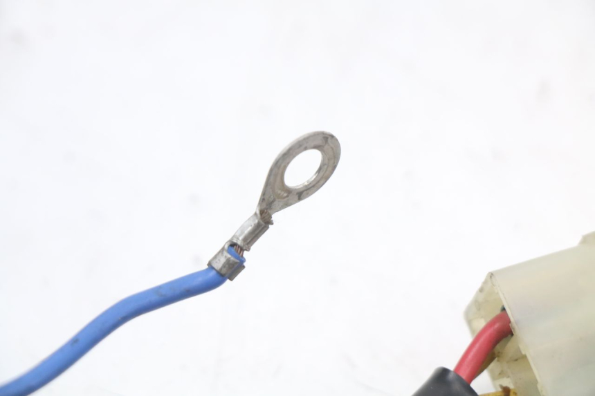 photo de REGULADOR APRILIA SCARABEO GT 125 (1999 - 2007) - Primer plano técnico