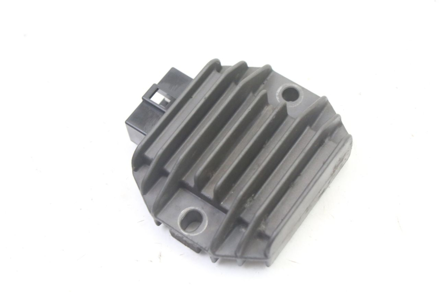 photo de REGULADOR APRILIA SCARABEO GT TOURING 125 (1999 - 2005) - Detalle de la pieza