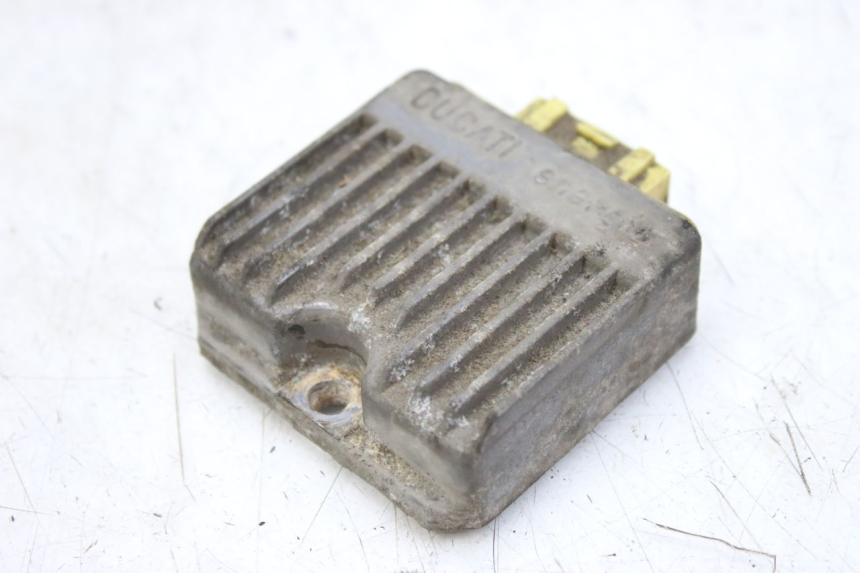 photo de REGULADOR DE CARGA APRILIA SCARABEO 100 (2003 - 2012) - Detalle de la pieza