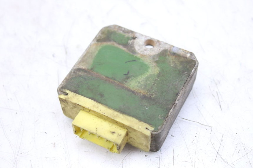 photo de REGULADOR DE CARGA APRILIA SCARABEO 100 (2003 - 2012) - Otra perspectiva