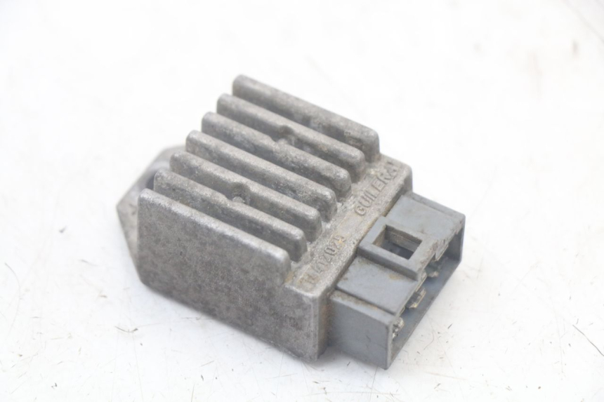 photo de REGULADOR DE CARGA DERBI SENDA SM X-TREME 50 (2006 - 2010) - Detalle de la pieza