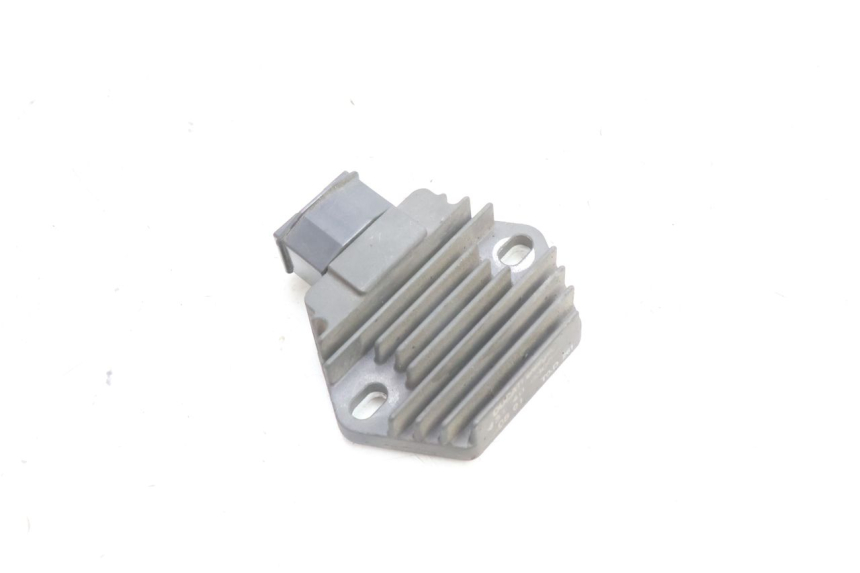 photo de REGULADOR HONDA SH 125 (2001 - 2003) - Detalle de la pieza