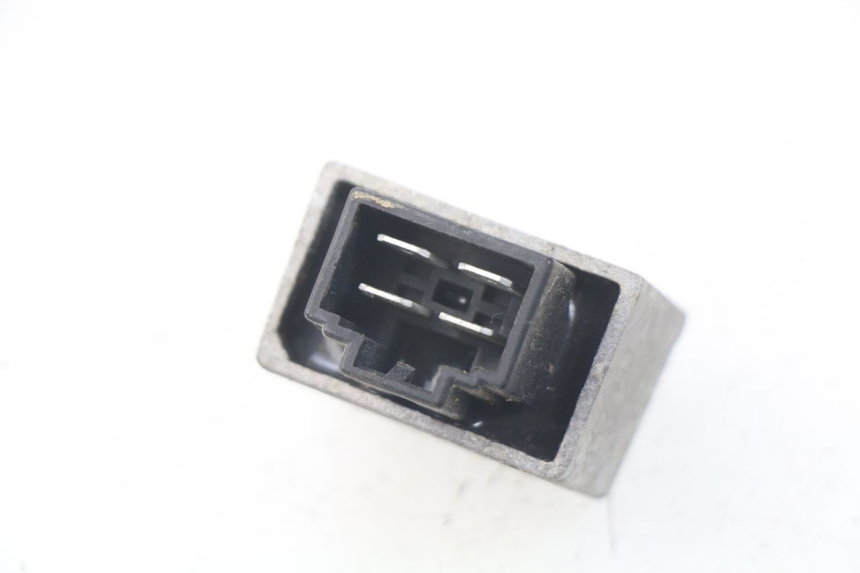 photo de REGULADOR HONDA SJ BALI 50 (1996 - 1999) - Detalle de la pieza