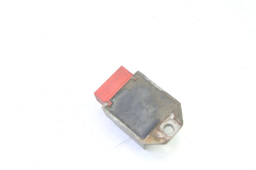 photo de REGULADOR GILERA SMT SUPERMOTARD 50 (2009 - 2017) - Primer plano técnico